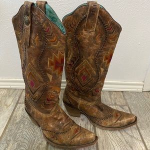 Vintage Corral Aztec embroidered boots.